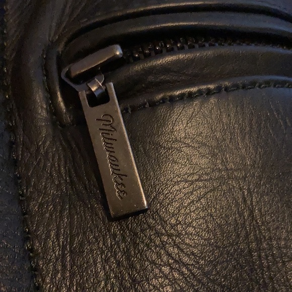 Leather jacket - Picture 8 of 8